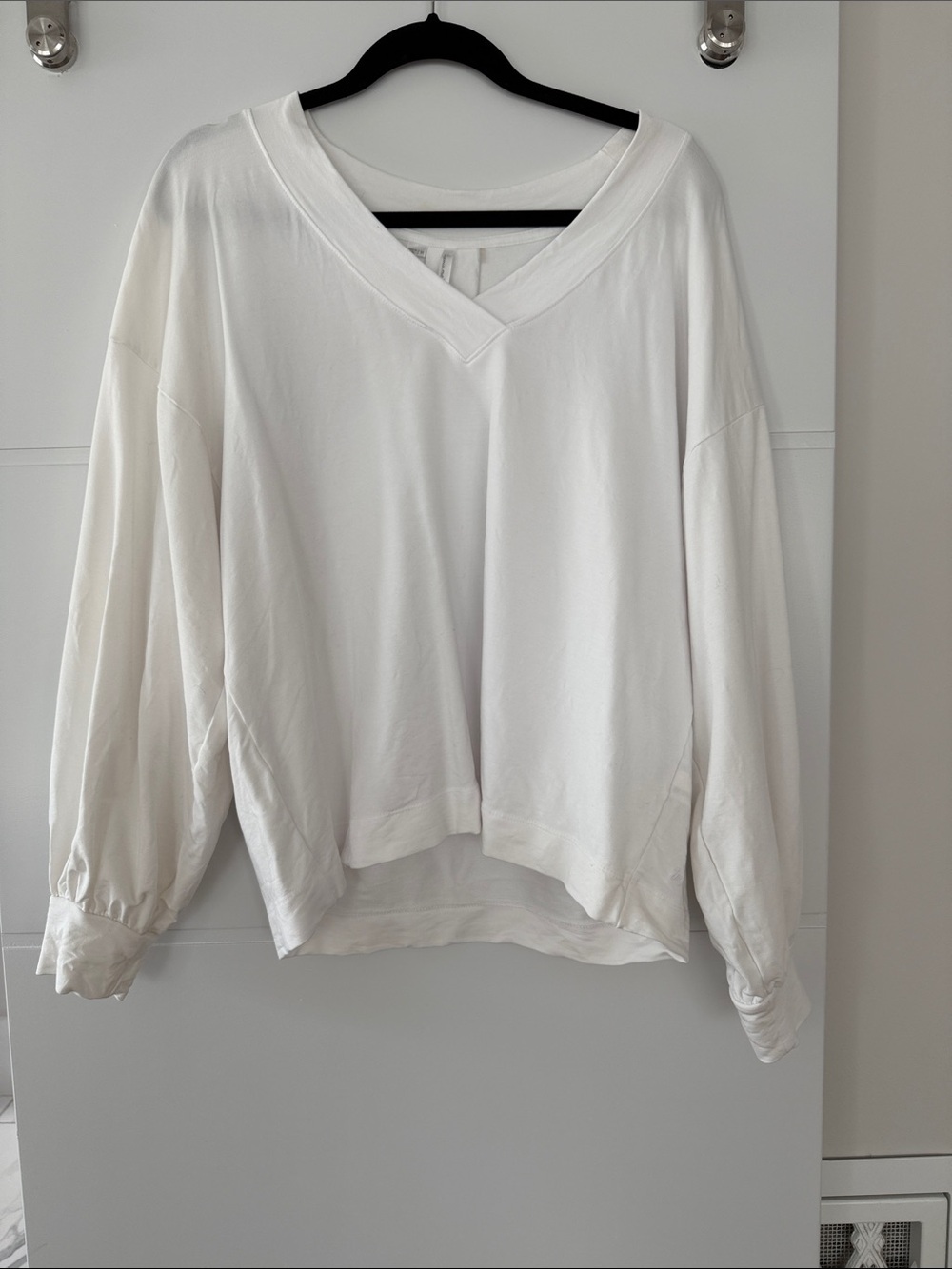 Travis Mathew White V-Neck Long Sleeve Tee